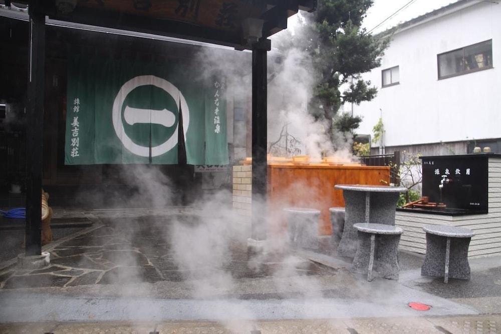 Yumoto Miyoshi Hotell Beppu Exteriör bild