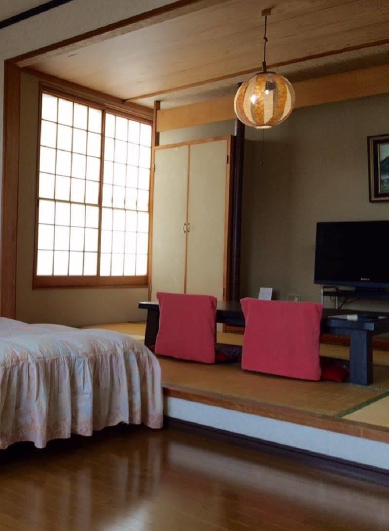 Yumoto Miyoshi Hotell Beppu Exteriör bild